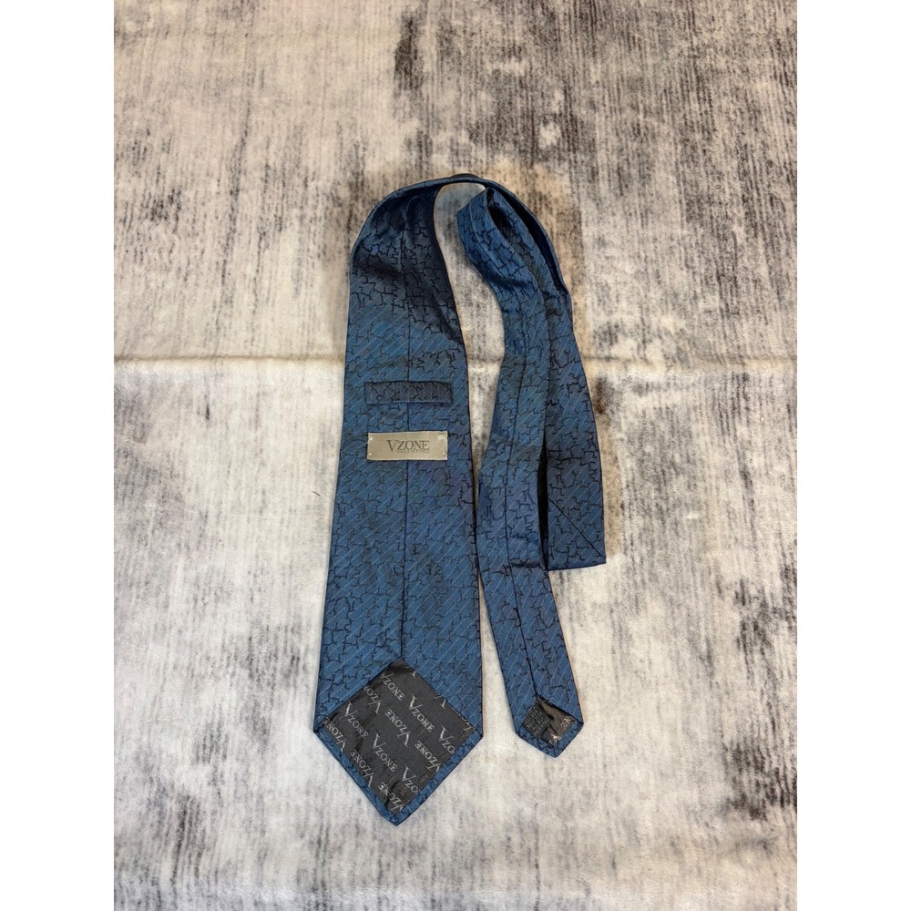 V2one Valentino Silk Tie Blue Black Crackle Pattern Made in Italy Designer - Picture 2 of 7
